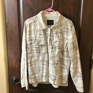 Lightweight camo shaket